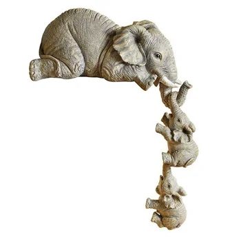 Декорации от смола под формата на слон, декор от 3 теми, 1 на майката-слониха и 2 на бебето, висящи на ръба на статуи ръчно изработени