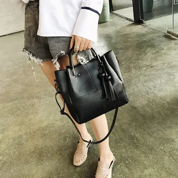 Модерна дамска чанта-месинджър с едно рамо в европейския и американския стил с пискюли за мама от три части.
